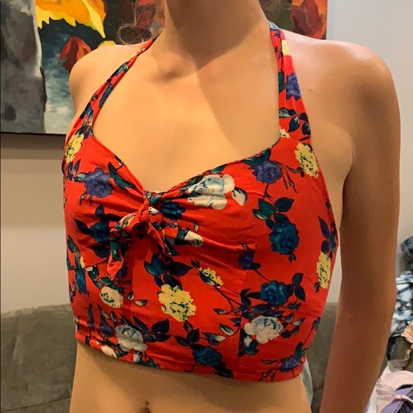 Forever 21 Tops - Forever 21 Crop Size M